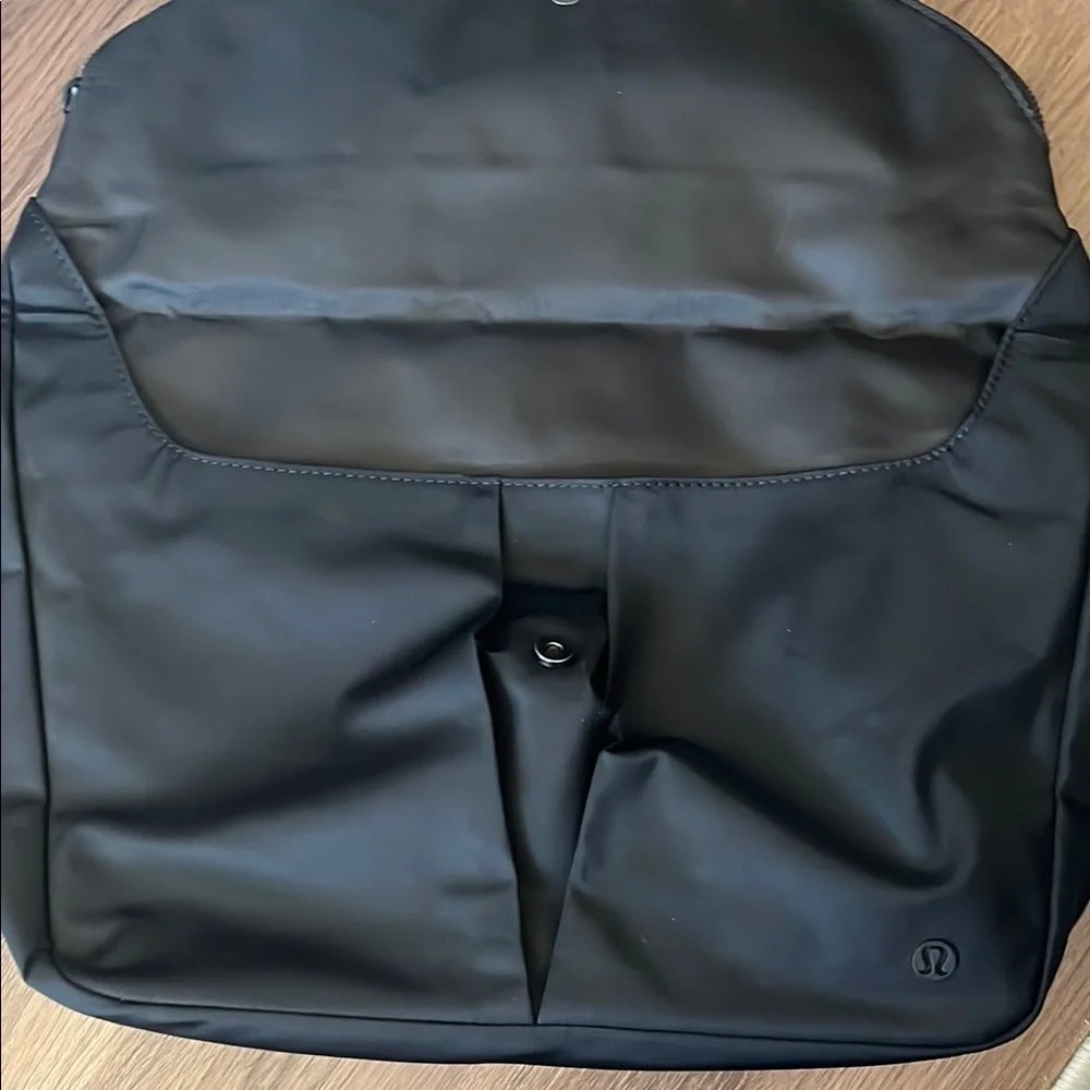 lululemon athletica Black Messenger Bag Sleek and Modern - Picture 2 of 2